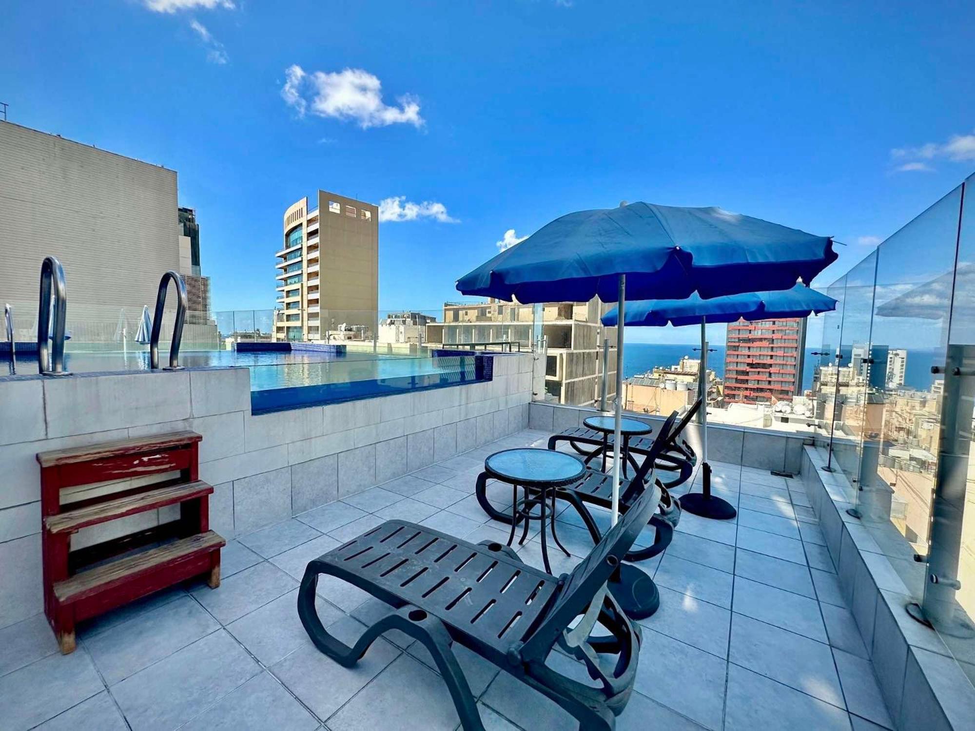Midtown Hotel & Suites Beirut Exteriör bild